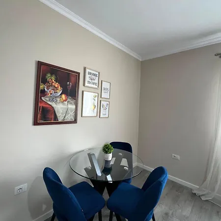 Cozy Flat Near Air Albania Stadium 1 דירה טיראנה