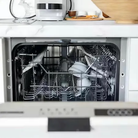 公寓 Cozy Flat Near Air Albania Stadium 1 *