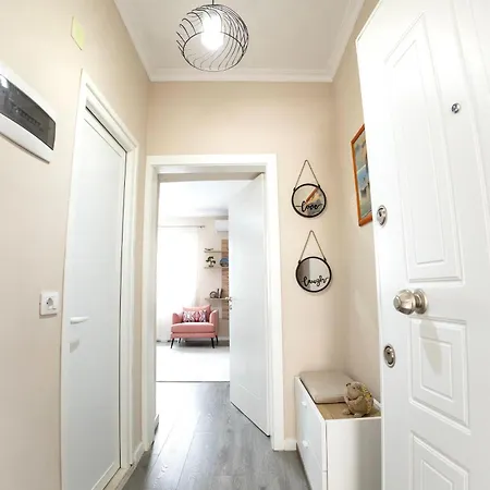 Cozy Flat Near Air Albania Stadium 1 * טיראנה