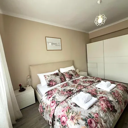 דירה Cozy Flat Near Air Albania Stadium 1 טיראנה