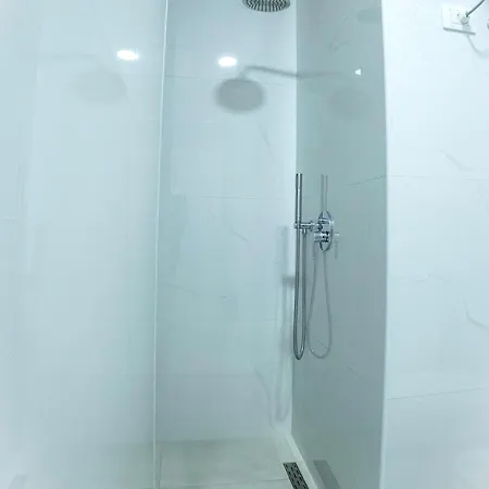 Cozy Flat Near Air Albania Stadium 1 טיראנה