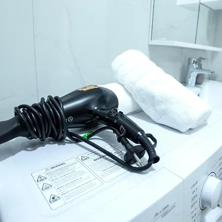 Cozy Flat Near Air Albania Stadium 1 *